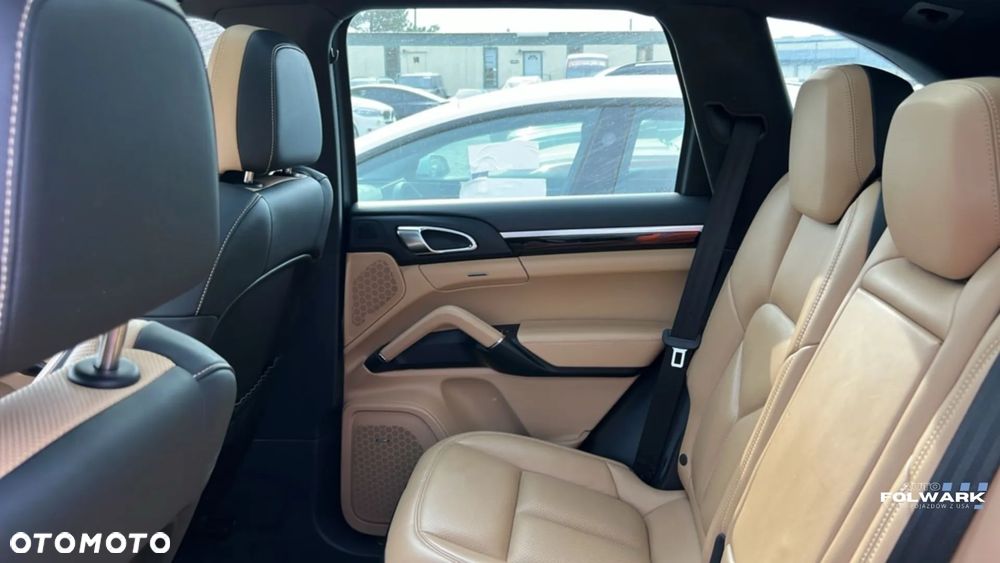 Porsche Cayenne S Tiptronic S - 34