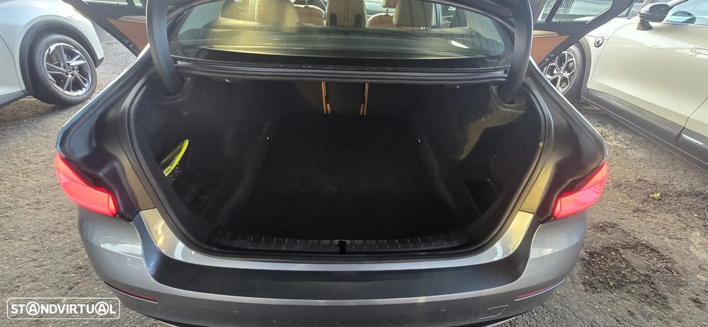 BMW 520 d Line Luxury Auto - 34