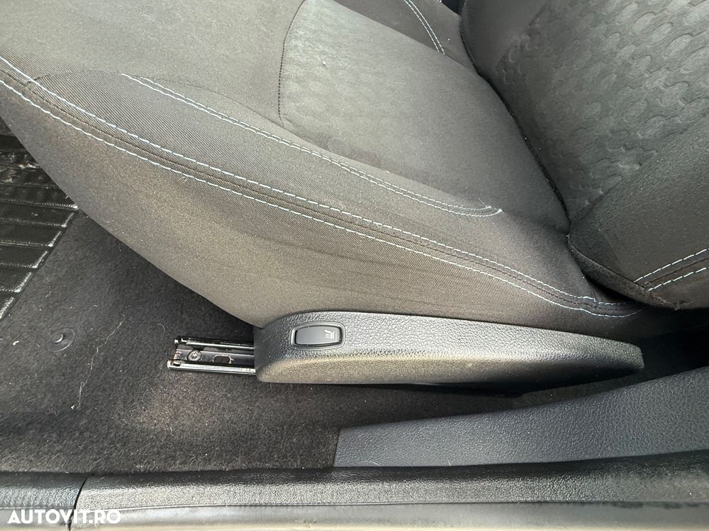 Dacia Lodgy TCe 115 Stepway - 8