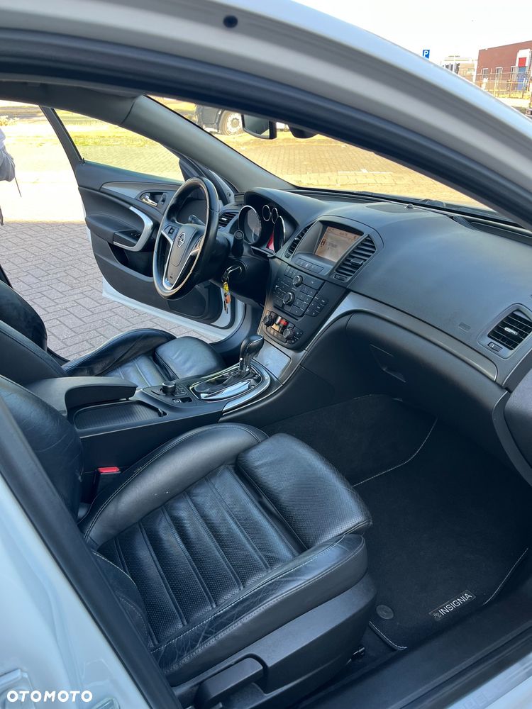 Opel Insignia - 27