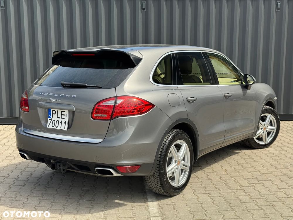 Porsche Cayenne Standard - 9