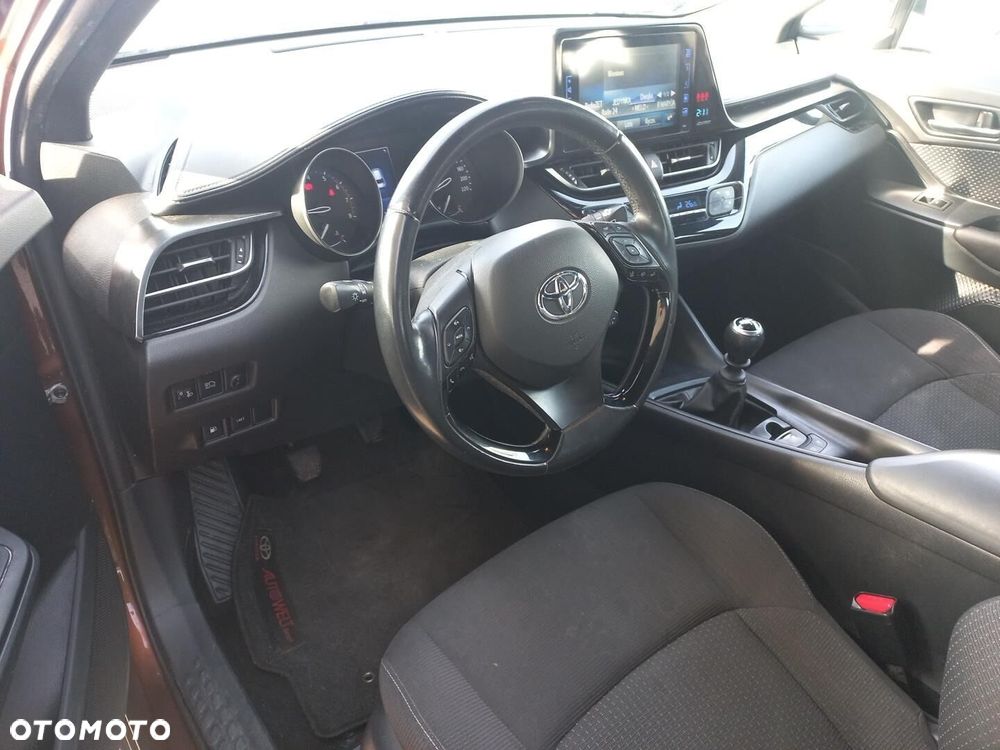 Toyota C-HR 1.2 T GPF Premium - 11