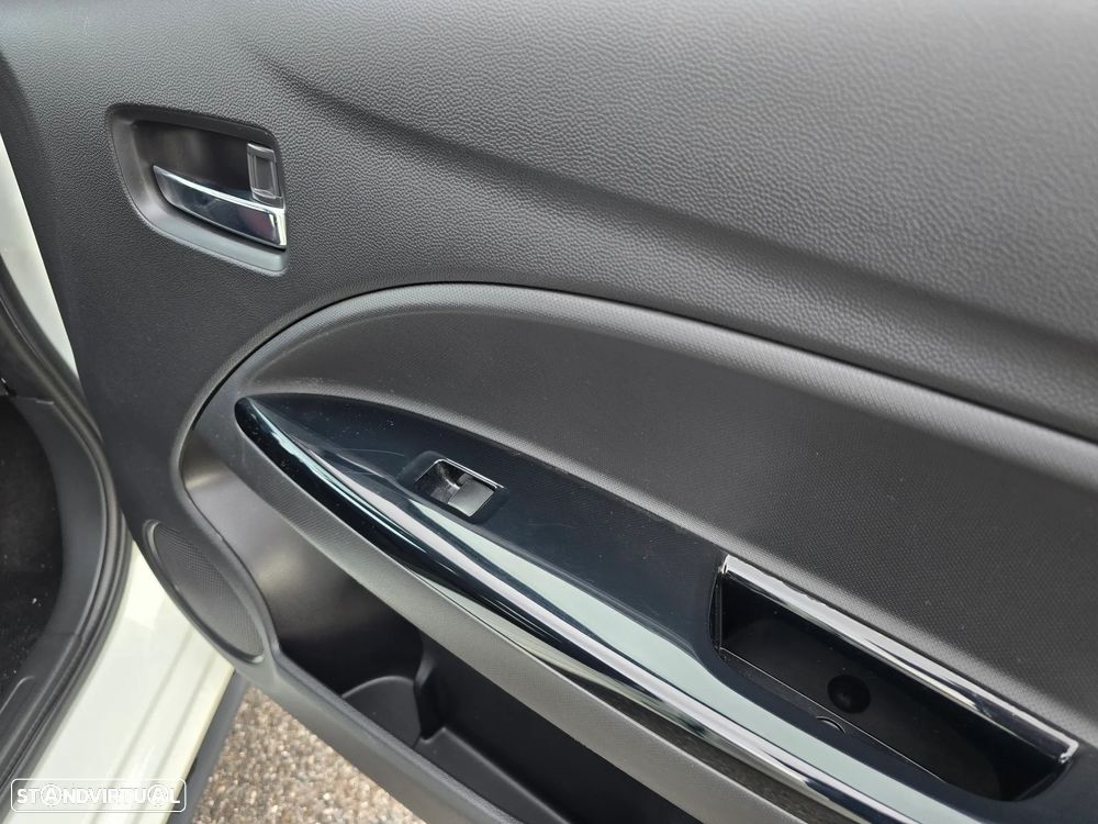 Mitsubishi Space Star 1.2 Intense Connect Edition - 12