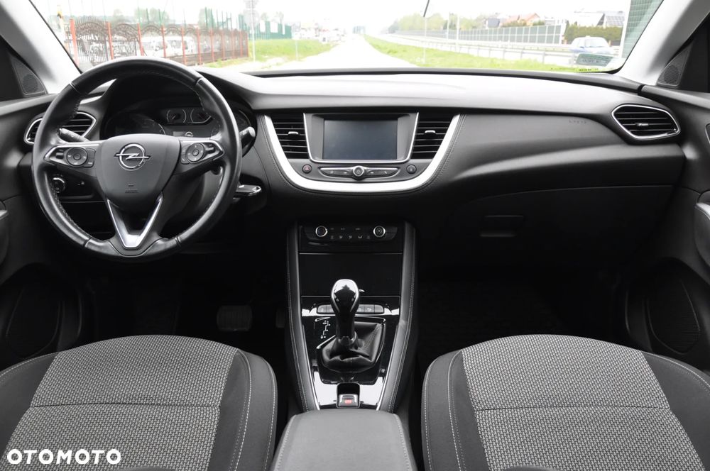 Opel Grandland X 1.2 T GPF Design Line S&S - 4