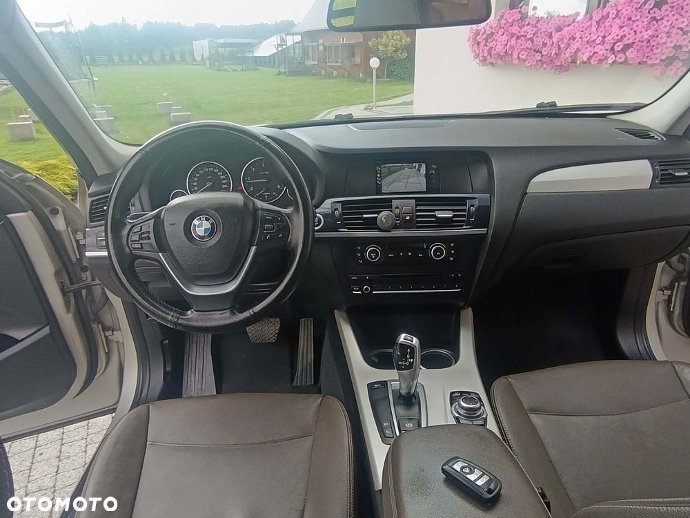 BMW X3 xDrive20d - 13