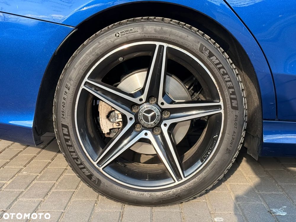 Mercedes-Benz Klasa C 200 4-Matic 9G-TRONIC - 35