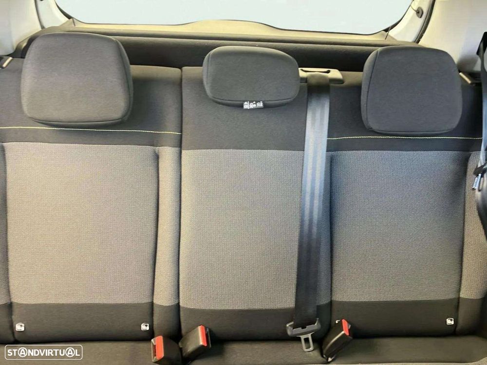 Citroën C3 1.2 PureTech Shine Pack EAT6 - 16