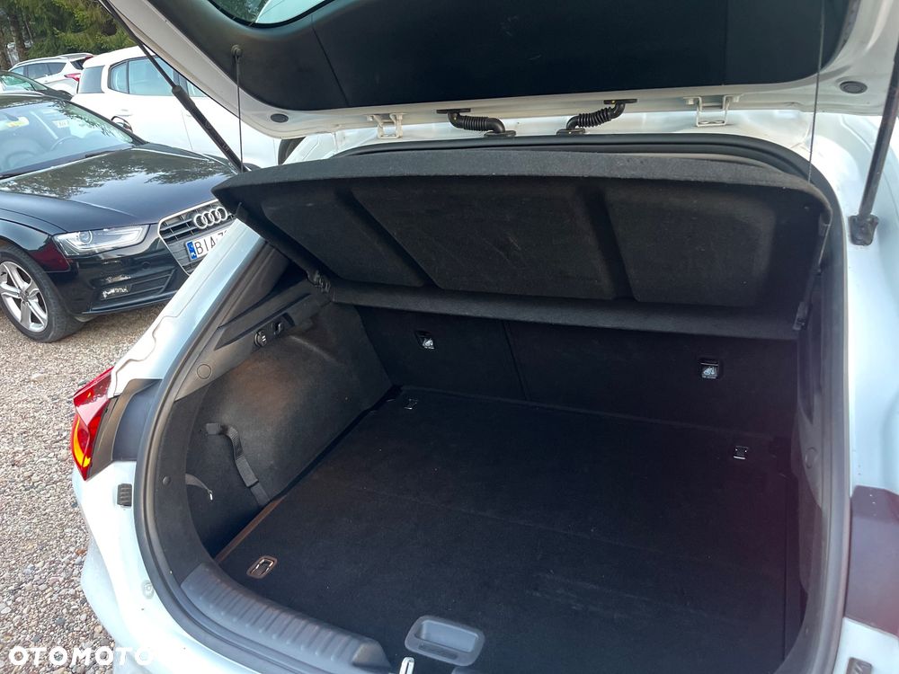 Kia XCeed 1.6 CRDi LAUNCH EDITION - 37