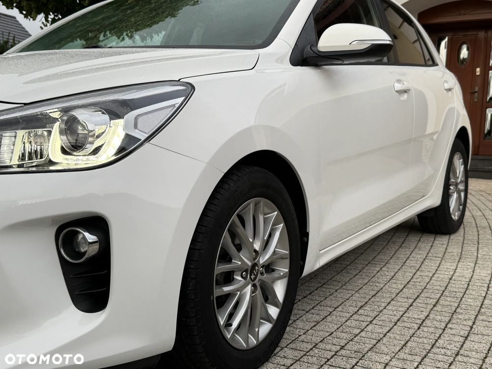 Kia Rio 1.2 Dream Team Edition - 14