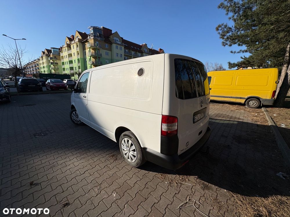 Volkswagen T5 - 24