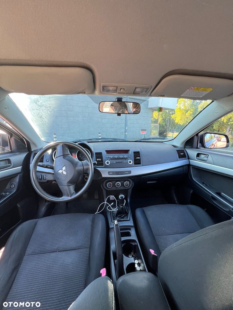 Mitsubishi Lancer - 15