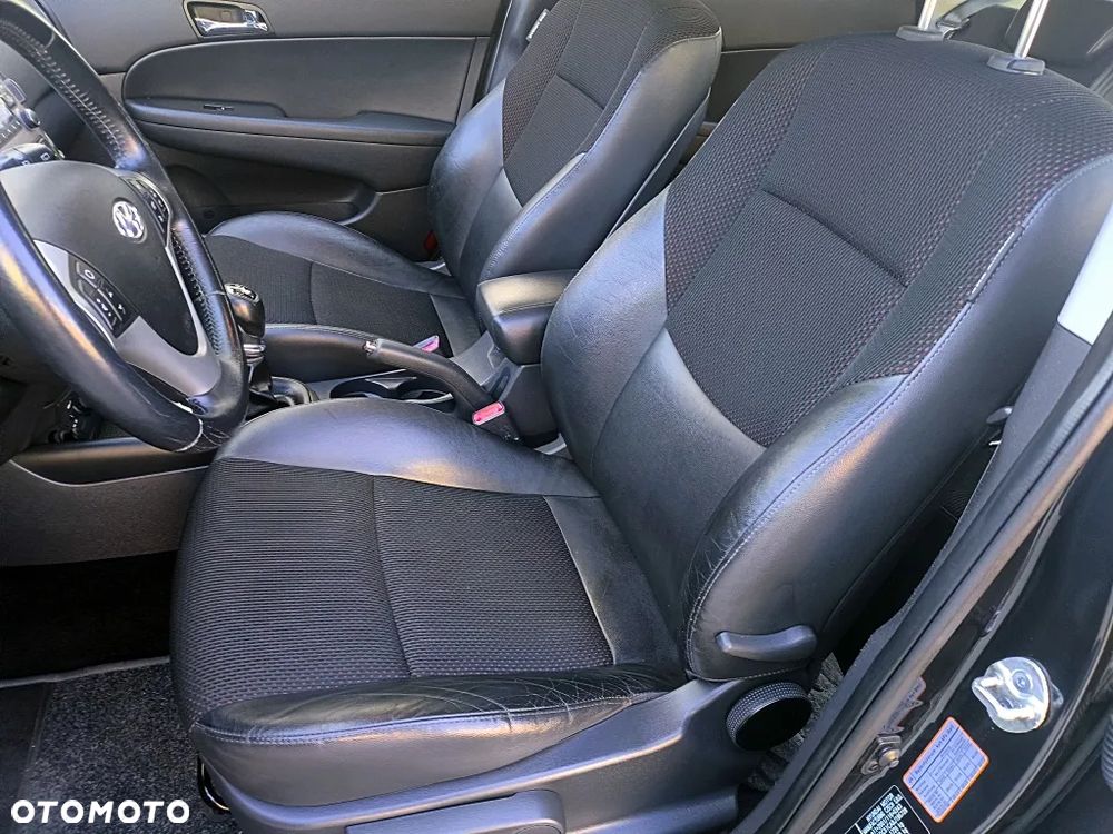 Hyundai i30 i30cw 1.4 Edition Plus - 3