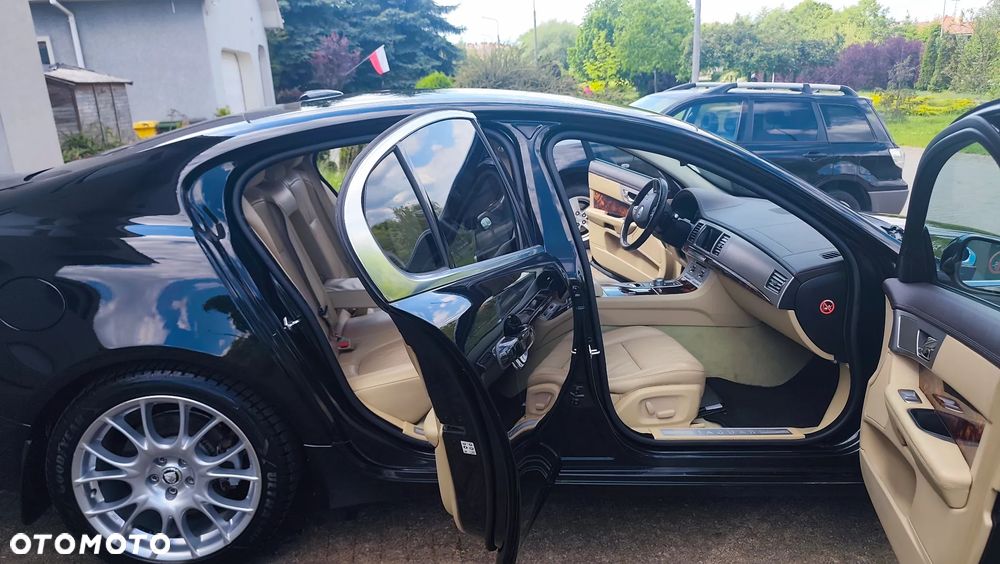 Jaguar XF 3.0 V6 - 32