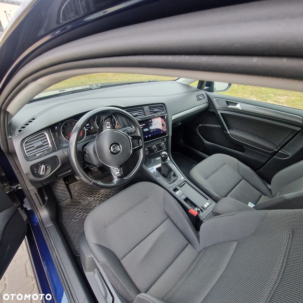 Volkswagen Golf 1.5 TSI BMT Comfortline - 12