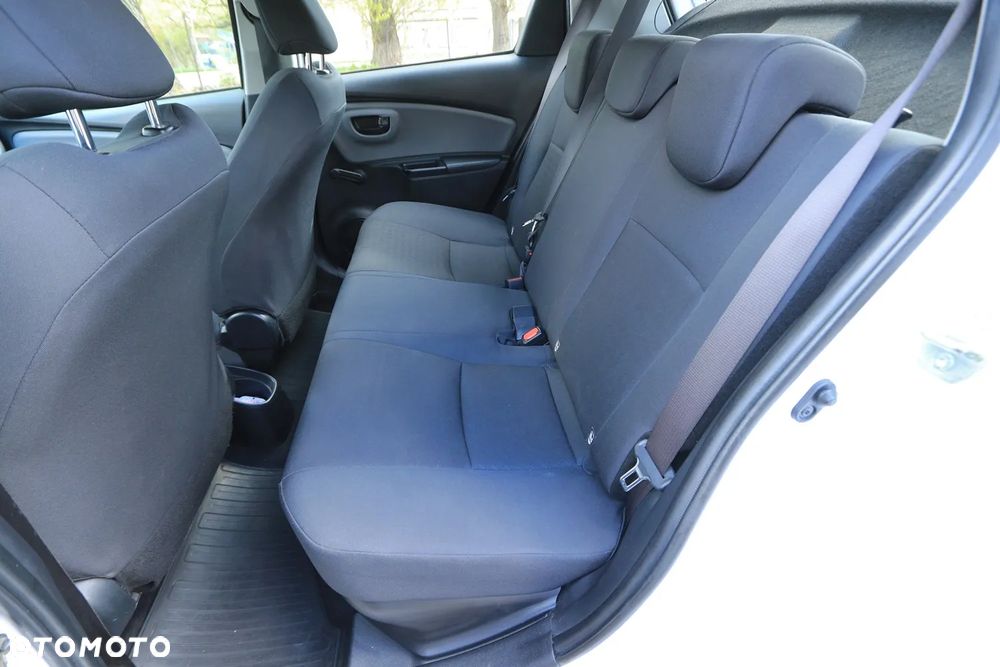 Toyota Yaris Hybrid 100 Active EU6 - 9