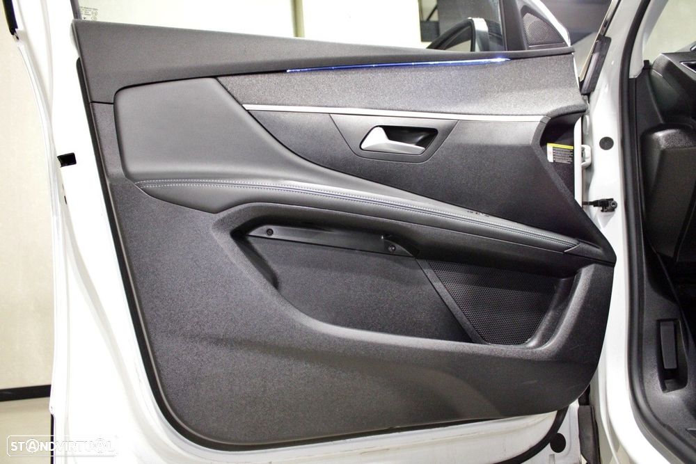 Peugeot 5008 1.5 BlueHDi Allure Pack EAT8 - 21