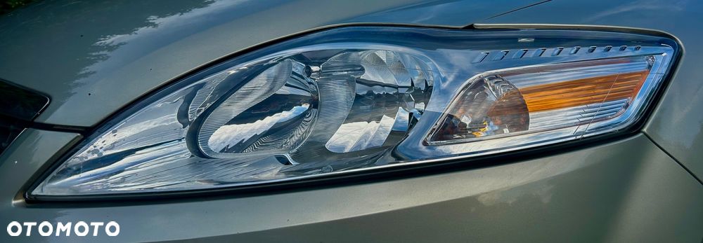 Ford Mondeo 1.6 Trend - 27