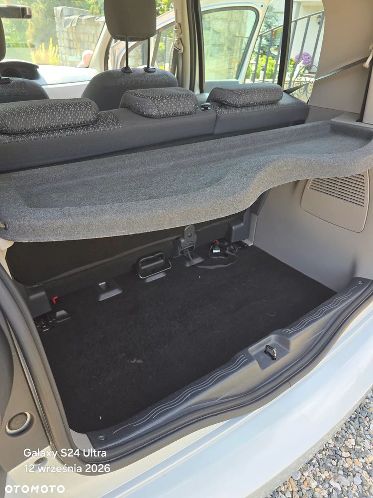 Renault Modus - 11