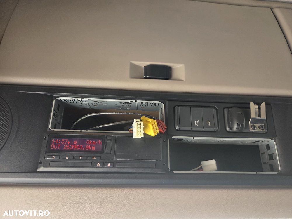 DAF XF530 6x4, 2020, 263.903km, KIT BASCULARE, Cutie viteze automata+INTARDER, 2 paturi, FRIGIDER, rulata doar in GERMANIA, carte de identitate RAR, Anvelope 80% bune, posibilitate leasing 4 ani, PROMOTIE 55.900 EUR+Tva - 26