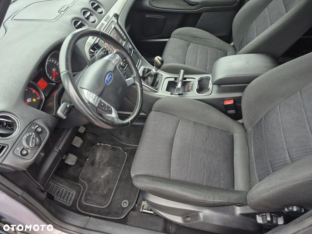 Ford Galaxy 2.0 TDCi Trend - 12