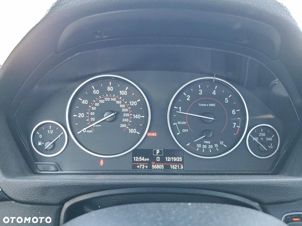 BMW Seria 3 330i - 9