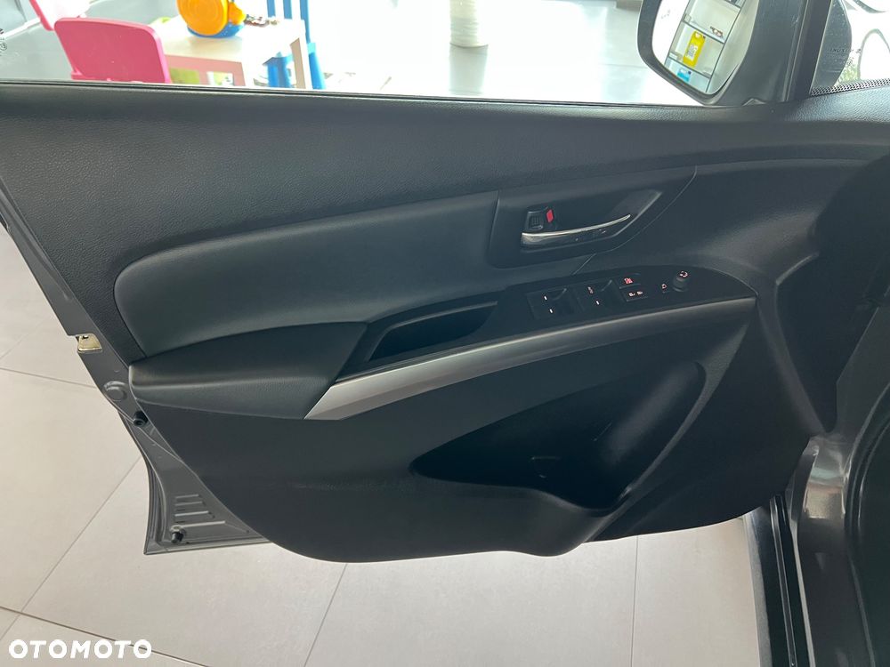 Suzuki S-Cross - 26