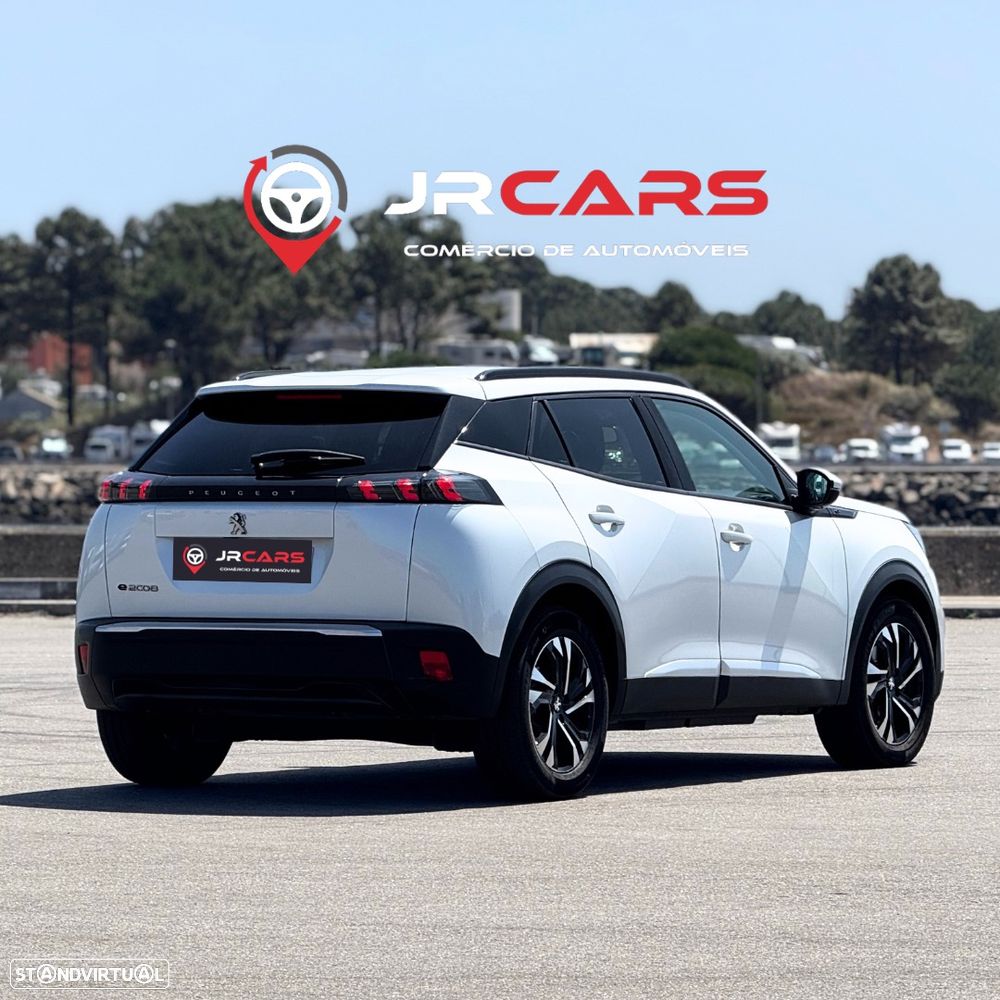Peugeot e-2008 Allure Pack - 3