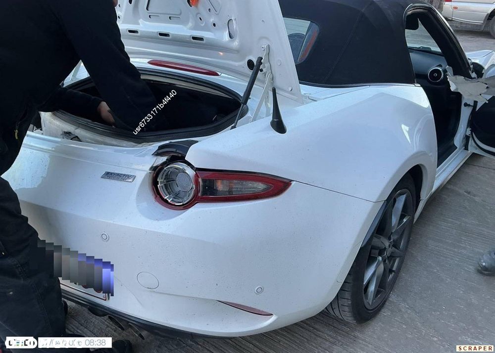 Mazda MX-5 RF SKYACTIV-G 160 Exclusive-Line - 8