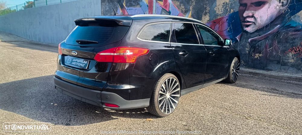 Ford Focus SW 1.0 EcoBoost S&S Titanium - 32