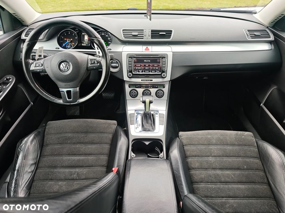 Volkswagen Passat 3.2 V6 FSI 4Motion DSG Highline - 8