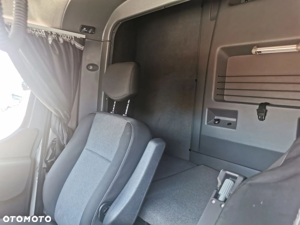 Renault Master 2.3dCi - 165KM Spojtrak Wejkama poduszki pneumatyczne - 12