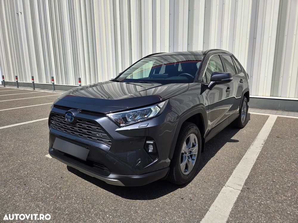 Toyota RAV4 - 1