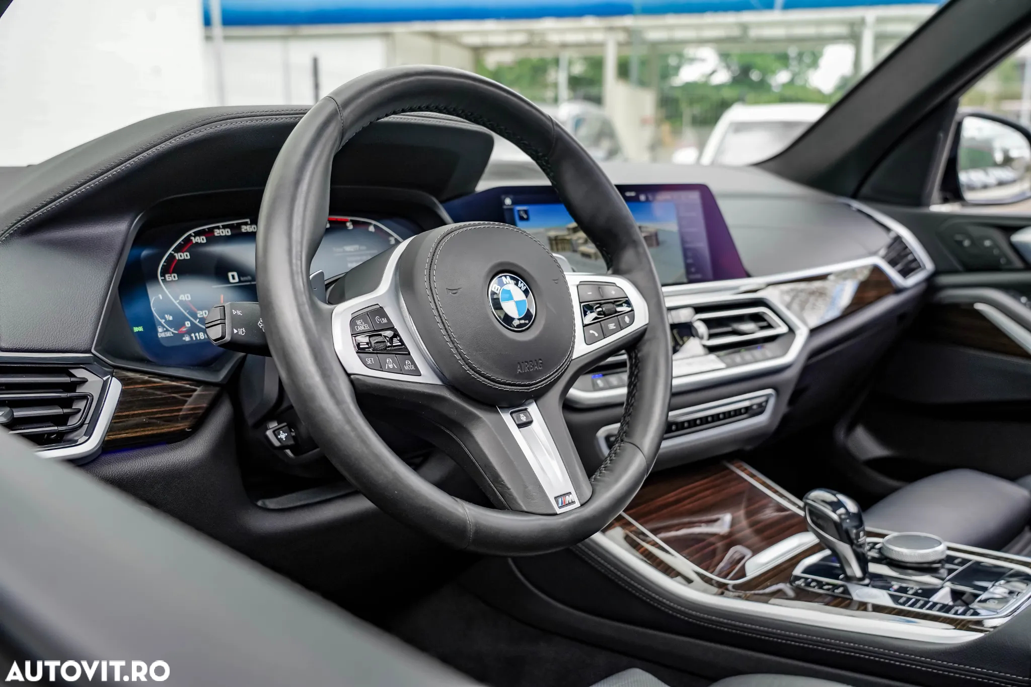 BMW X5 M M50d - 23