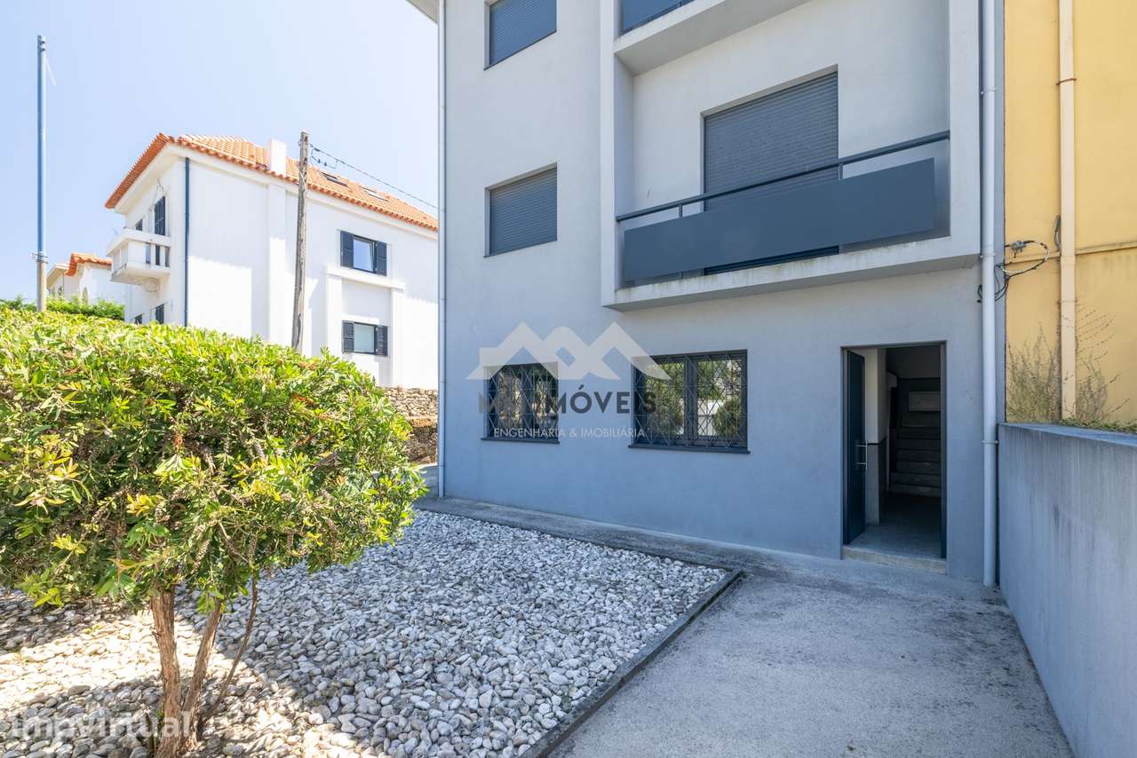 Apartamento T3 | Renovado | Arrendamento | Garagem | Varanda | Foz | M - Grande imagem: 2/7