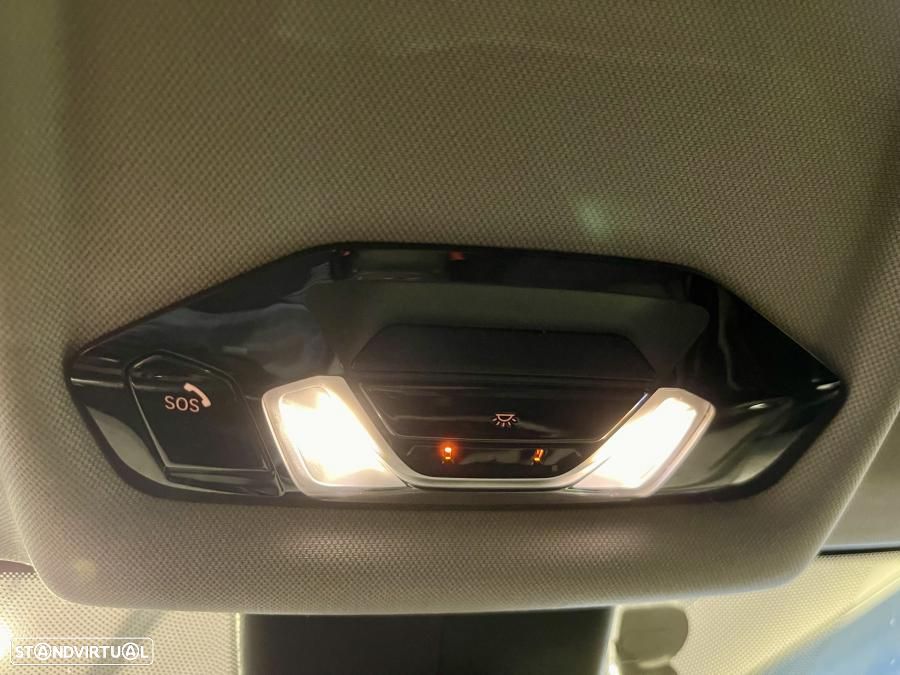 BMW 116 d Pack Essence - 27