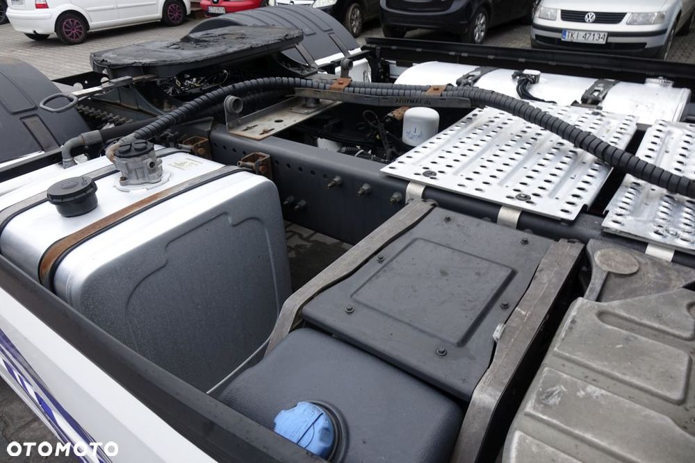 Volvo FH 500 GLOBETROTTER / ADR / STANDARD / AUTOMAT / EURO 6 / HYDRAULIKA / KLIMATYZACJA POSTOJOWA / LODÓWKA - 16