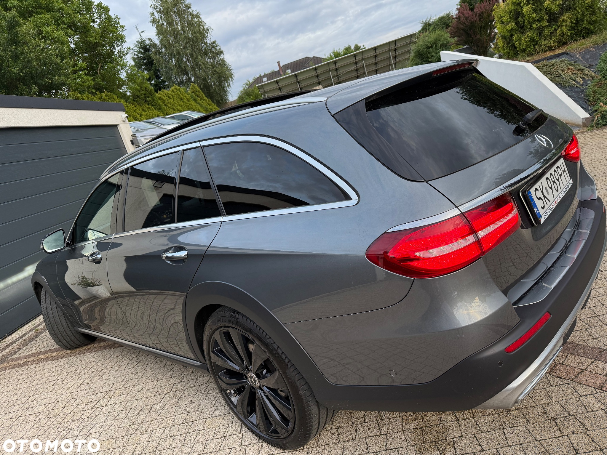 Mercedes-Benz Klasa E 220 d 4Matic T All-Terrain 9G-TRONIC Exclusive - 17