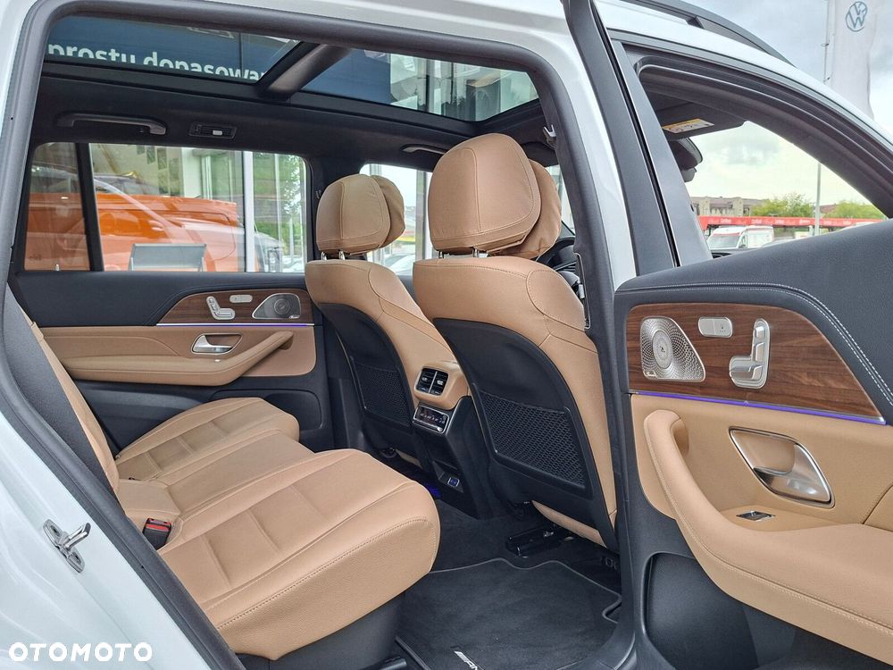Mercedes-Benz GLS - 17