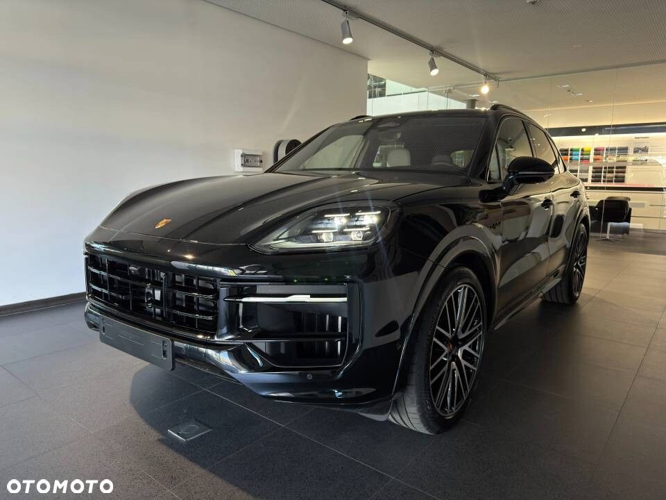 Porsche Cayenne - 1