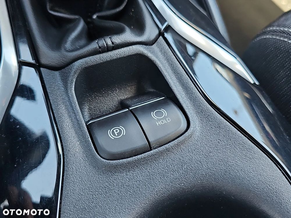 Toyota Corolla 1.8 Hybrid Comfort - 28