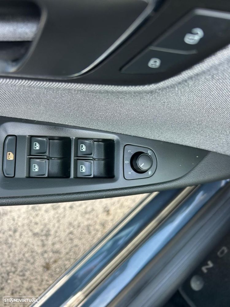 SEAT Leon ST 1.6 TDI Style S/S - 32
