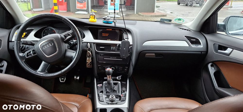 Audi A4 Avant 2.0 TDI DPF - 9