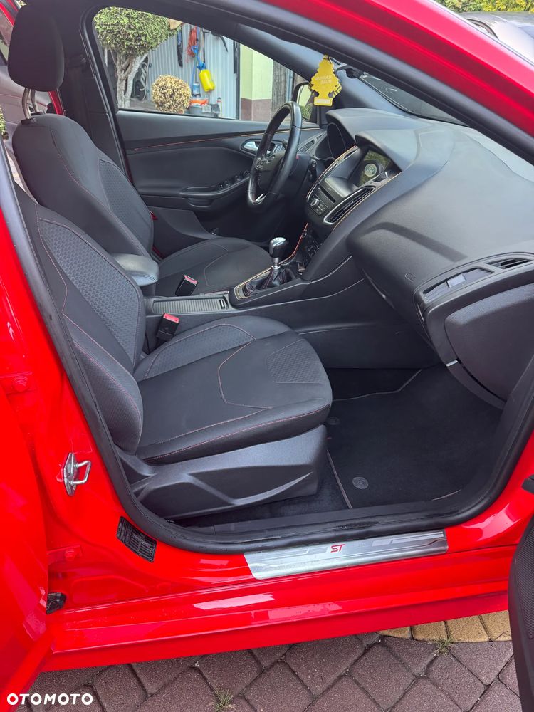 Ford Focus 1.5 EcoBoost ST-Line Red ASS - 9