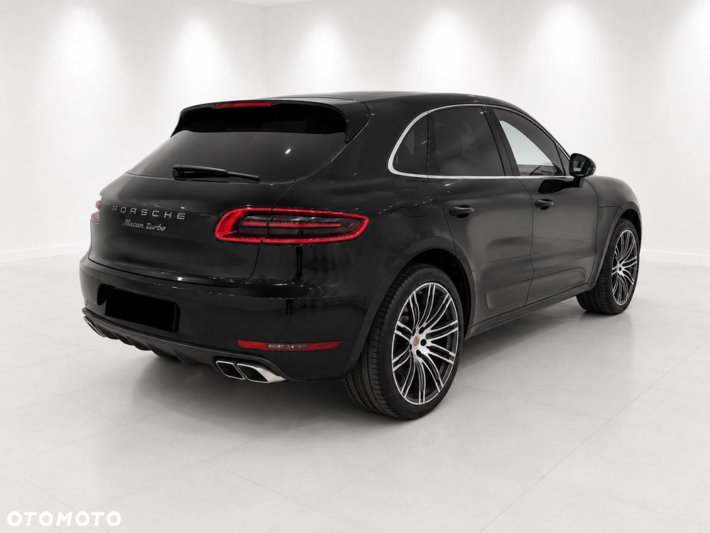 Porsche Macan Turbo PDK - 3