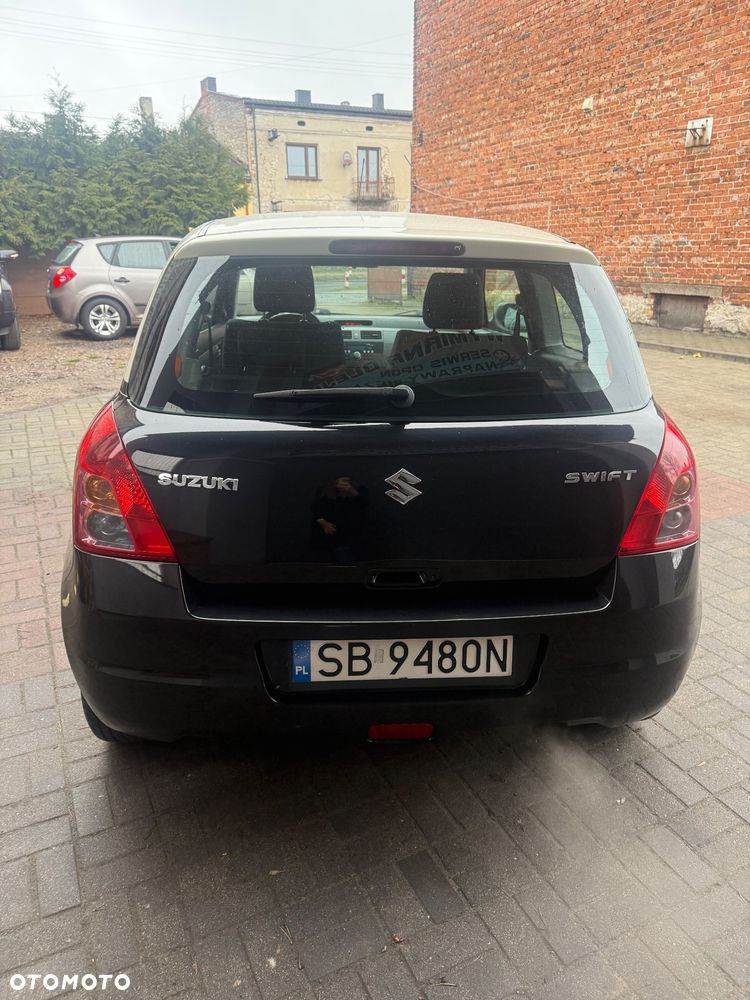 Suzuki Swift - 8