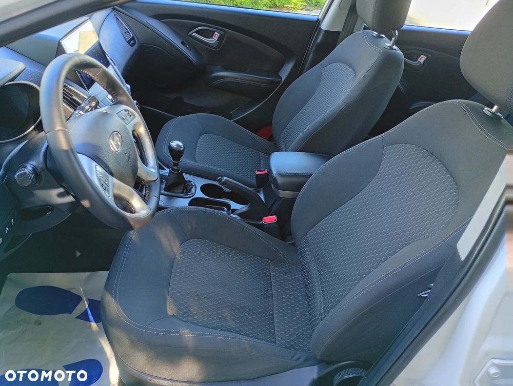 Hyundai ix35 1.6 2WD blue Trend - 31