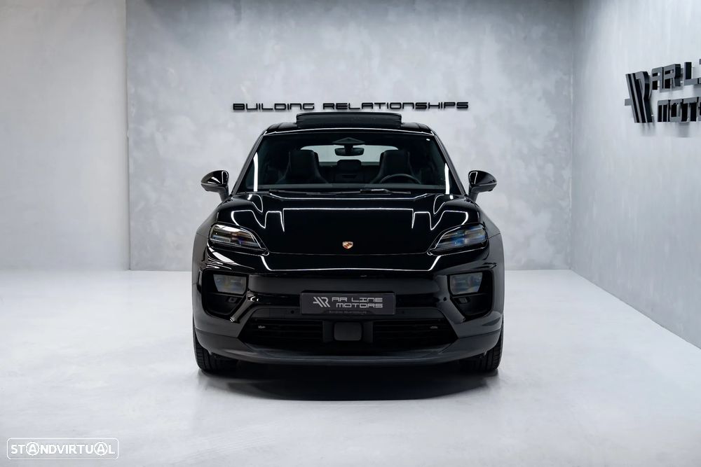 Porsche Macan Electric - 6