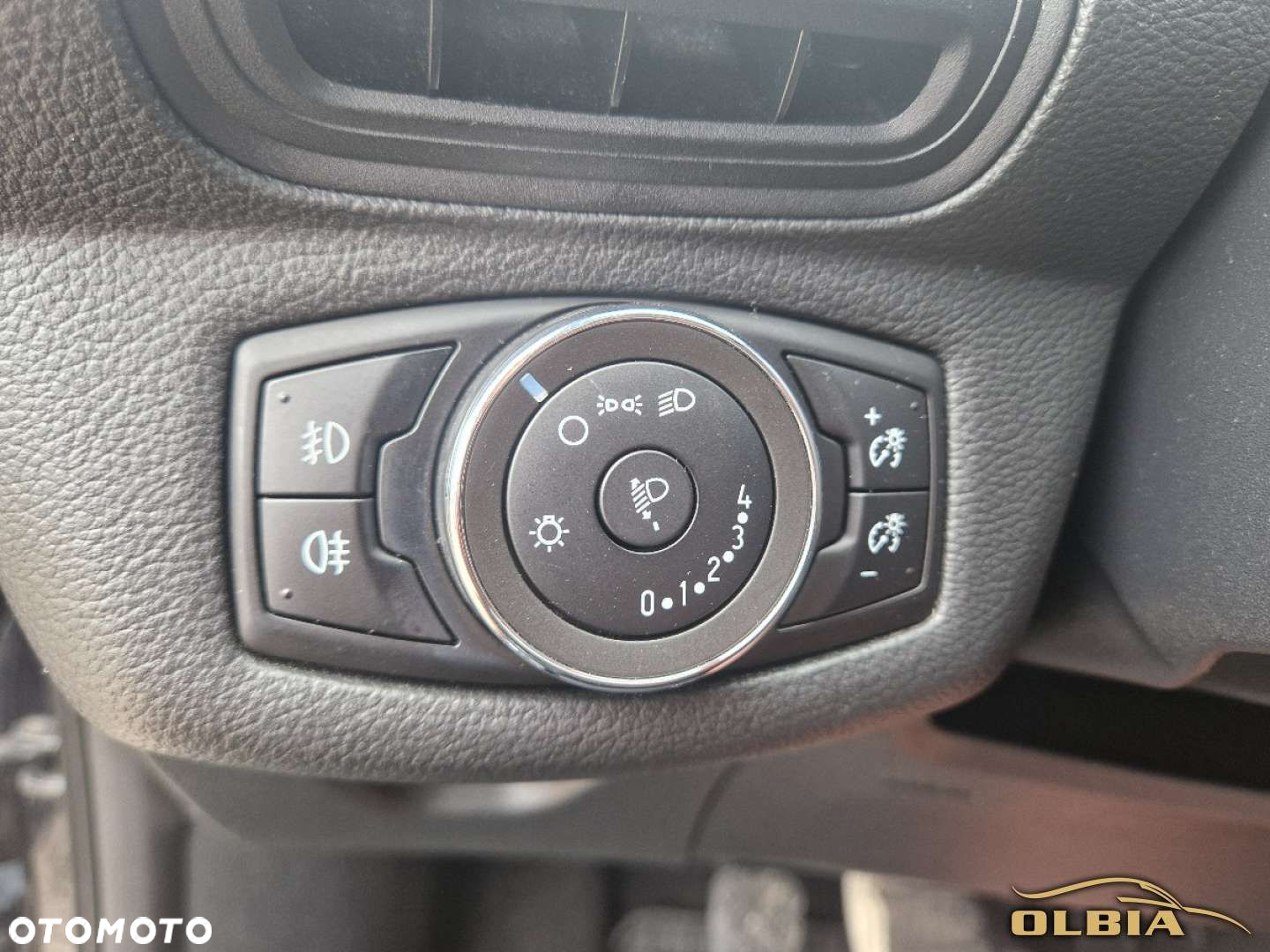 Ford B-MAX - 32
