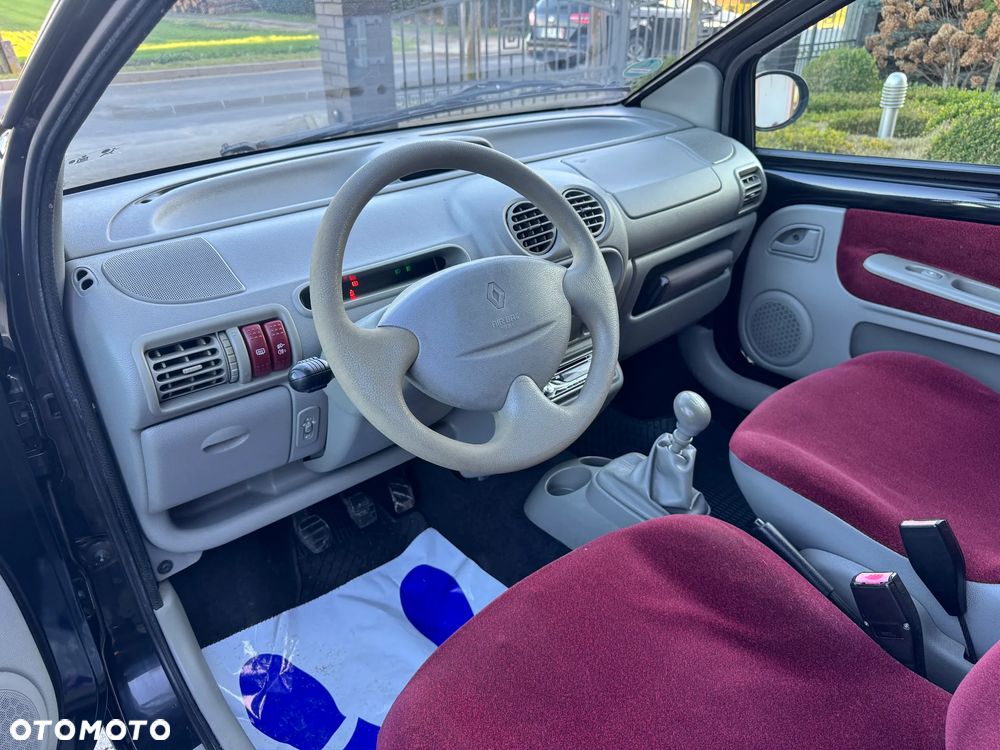 Renault Twingo 1.2 16V Privilege - 11