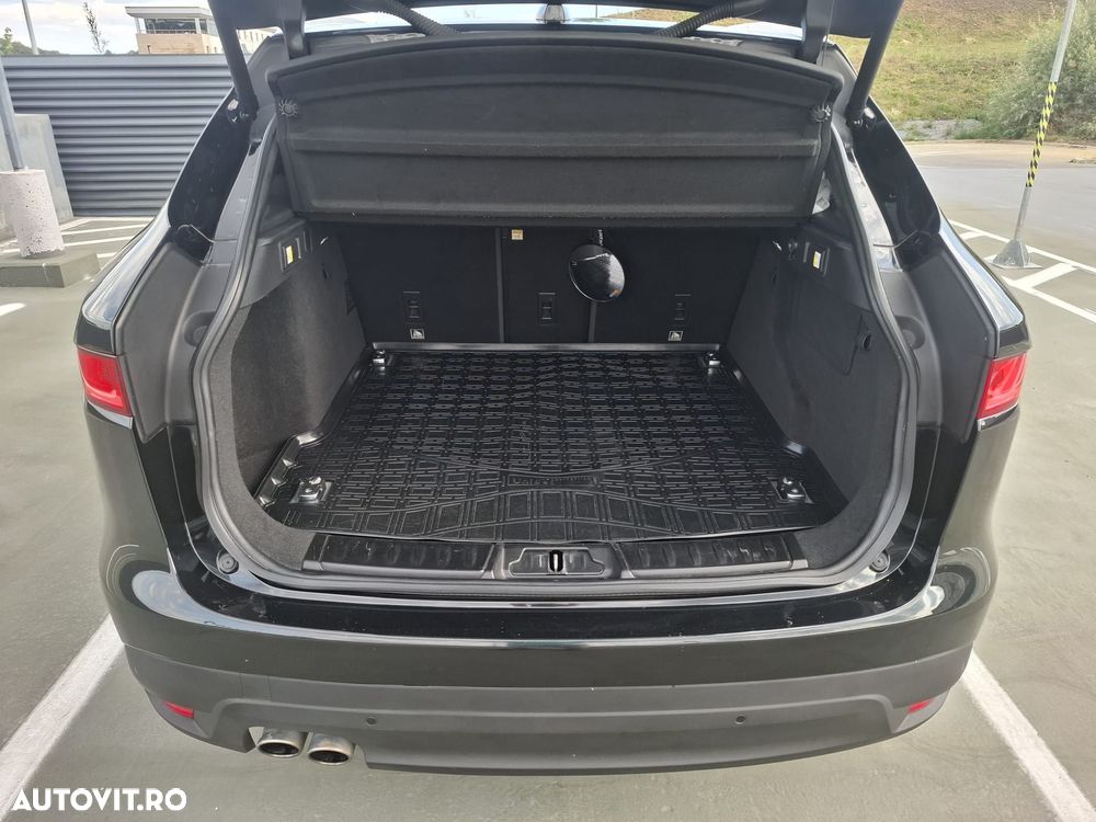 Jaguar F-Pace 20d AWD Portfolio - 10